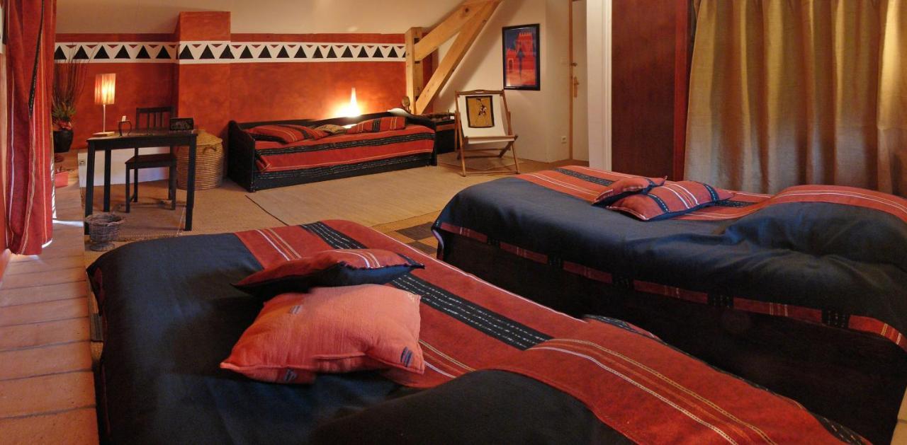 L'Echappee Belle Bed and Breakfast Lacourt Exteriör bild