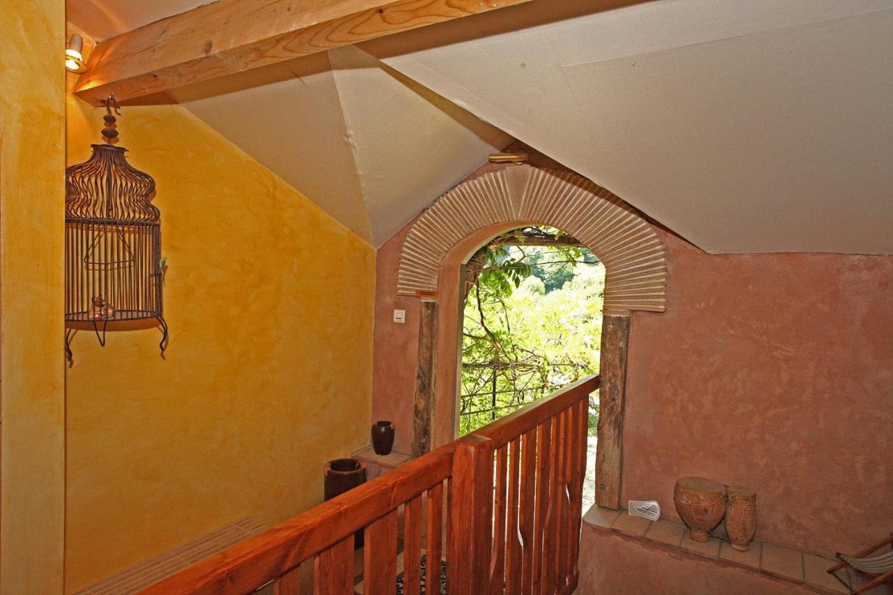 L'Echappee Belle Bed and Breakfast Lacourt Exteriör bild